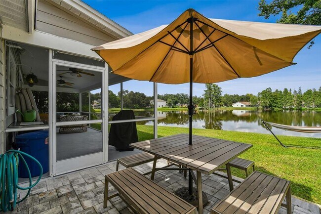 Building Photo - 17737 Esprit Dr