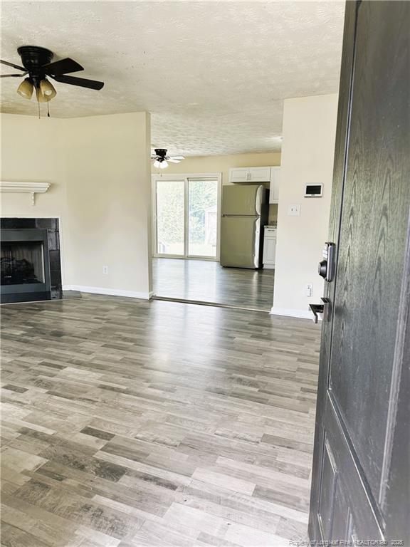 Building Photo - 4938 Tangerine Dr
