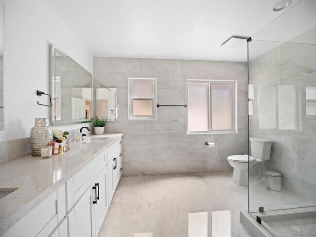 Building Photo - 11748 Via Chona