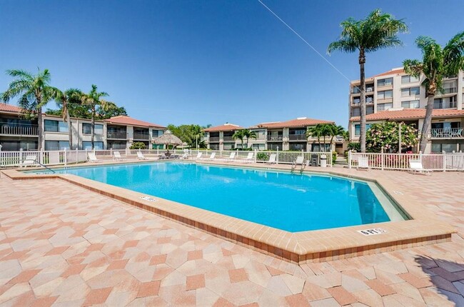 Building Photo - 6218 Palma Del Mar Blvd S