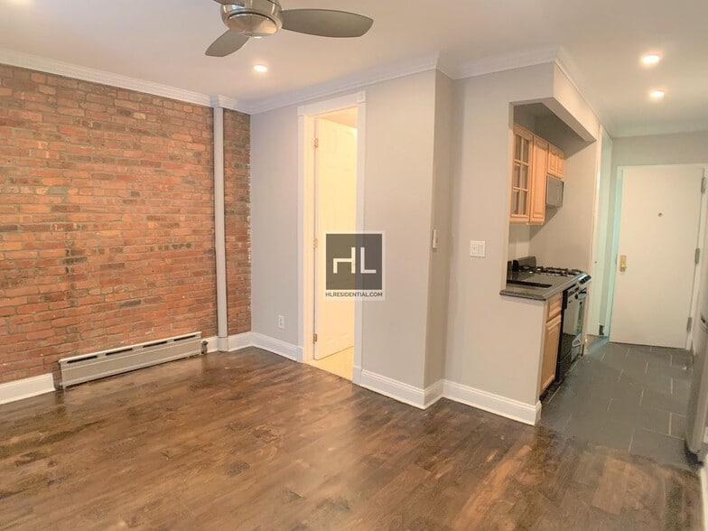 Building Photo - CHRISTOPHER ST.