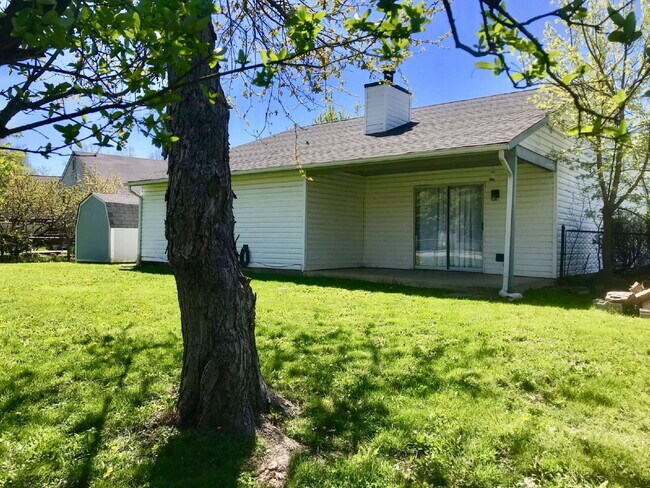 Building Photo - Charming 3 Bedroom, 2 Bathroom Home in Perry Township!