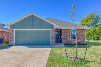 Building Photo - New Construction!  Lawn care provided!