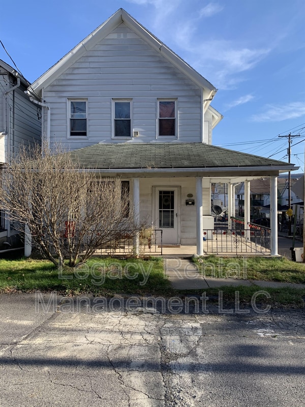 Building Photo - 85 Miller St