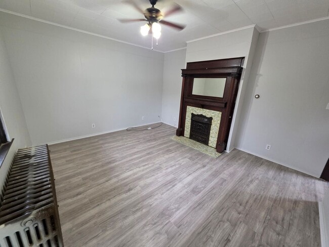 Building Photo - Spacious 3-Bedroom Home with Granite Countertops & Huge Eat-In Kitchen