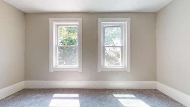 Building Photo - 3224 Walton Ave