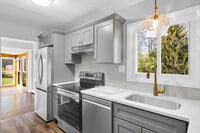 Building Photo - 26 Seminole Cir