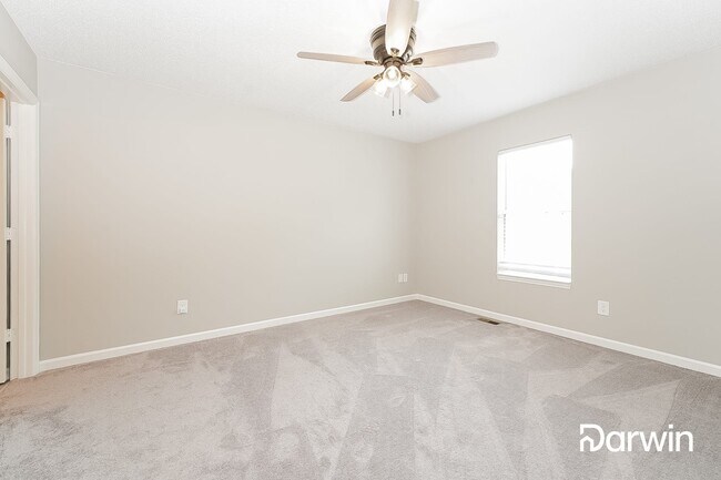 Building Photo - 100 Birch Tree Ln