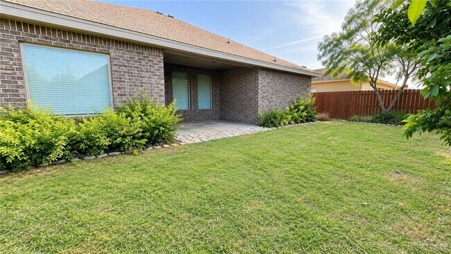 Building Photo - 20 Gonzalez Dr