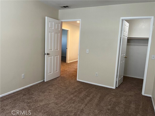Building Photo - 963 Trovita Dr