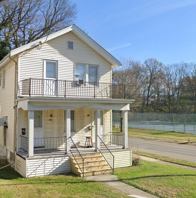 Building Photo - 3902 Taylor Ave