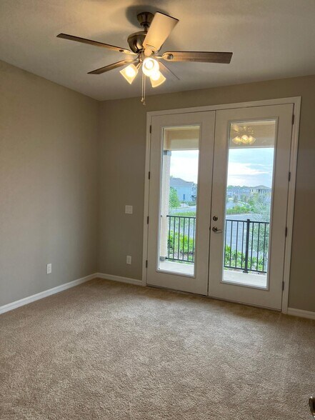 Junior Suit - 780 Yukon Ln