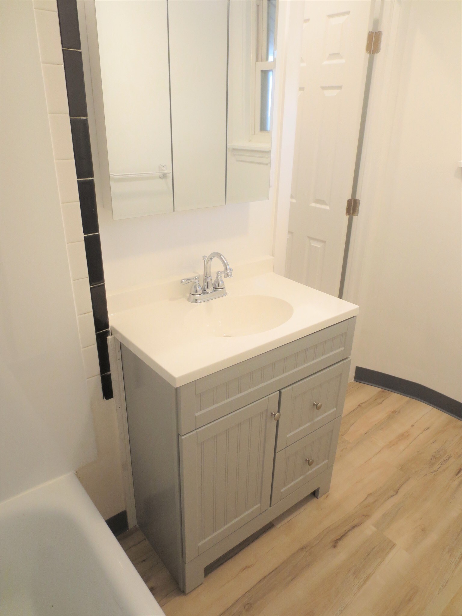 Building Photo - 2421 Beechwood Blvd