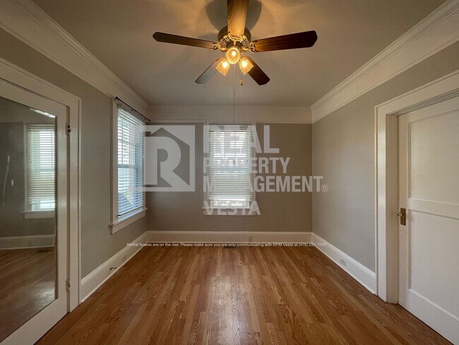 Building Photo - 3241 Ridge Ave