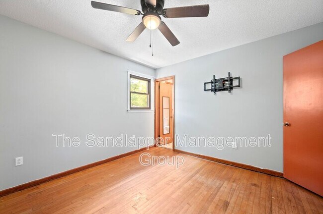 Building Photo - 7673 Barclay Ave