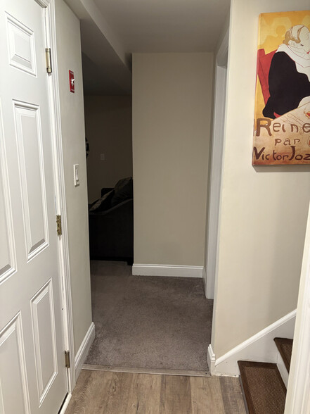 Building Photo - 55A Boulevard Ave