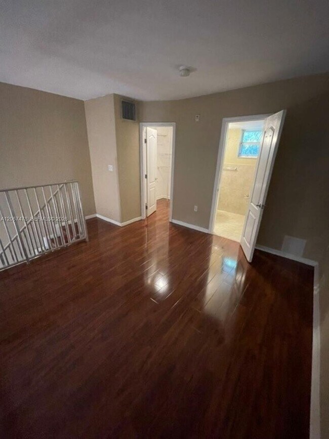 Building Photo - 8950 SW 69th Ct