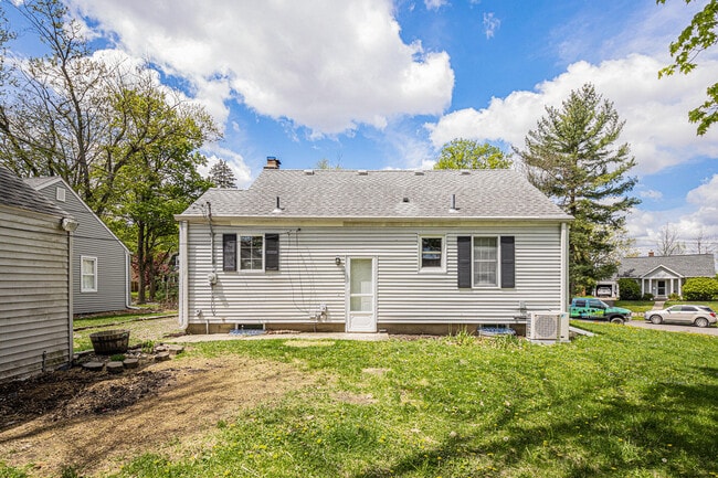 Building Photo - 124 Fairview Dr