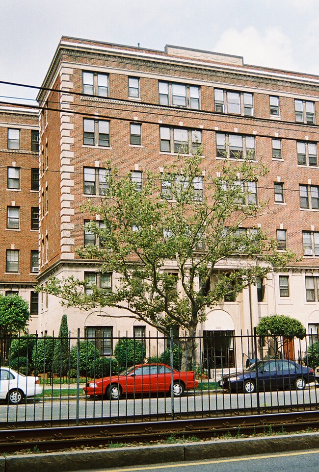 Building Photo - 1997 Commonwealth Ave