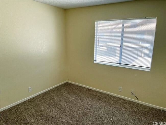 Building Photo - 127 Tiger Ln