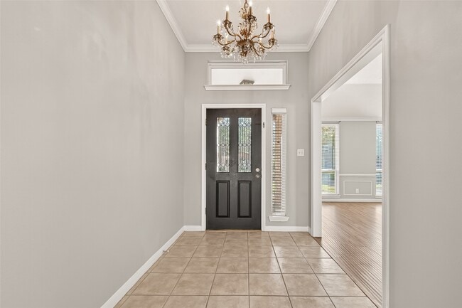 Building Photo - 1918 Shadow Forest Dr