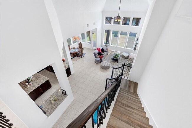 Building Photo - 27915 Genesis Manor Ln