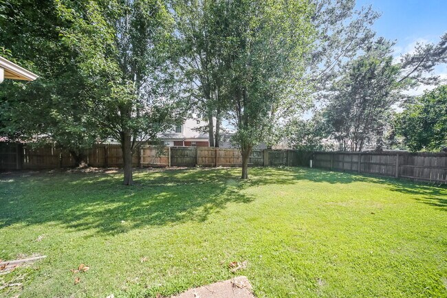 Building Photo - 8057 Sundown Ln