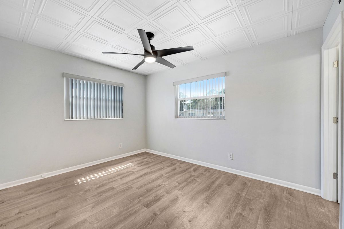 Building Photo - 1028 Coronado Dr