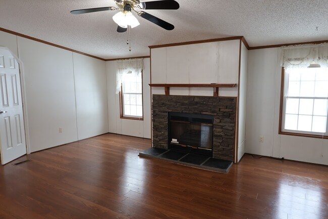 Building Photo - 922 Moss Oak Ct