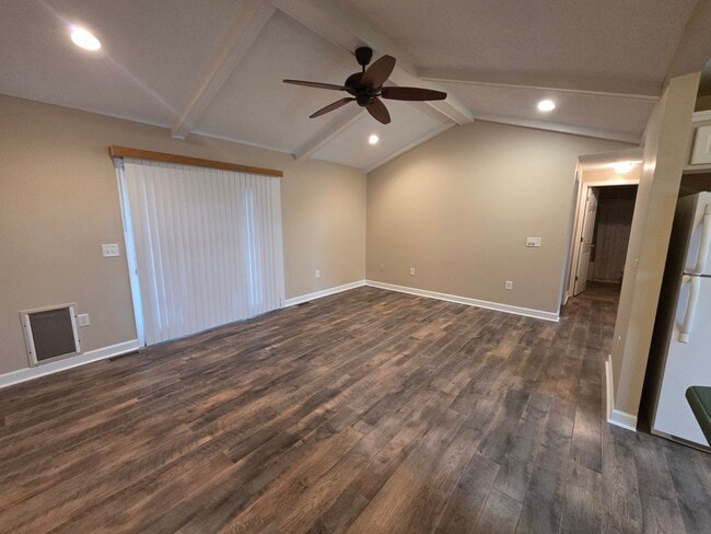 Building Photo - One story ranch 2b 2b  2 car garage level fenced back yard