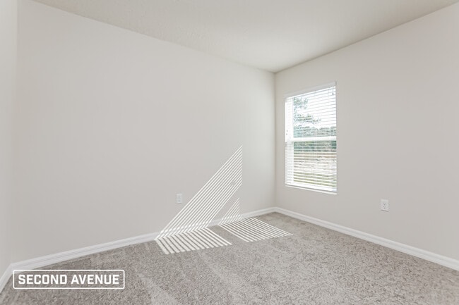 Building Photo - 9470 N Paradisea Dr