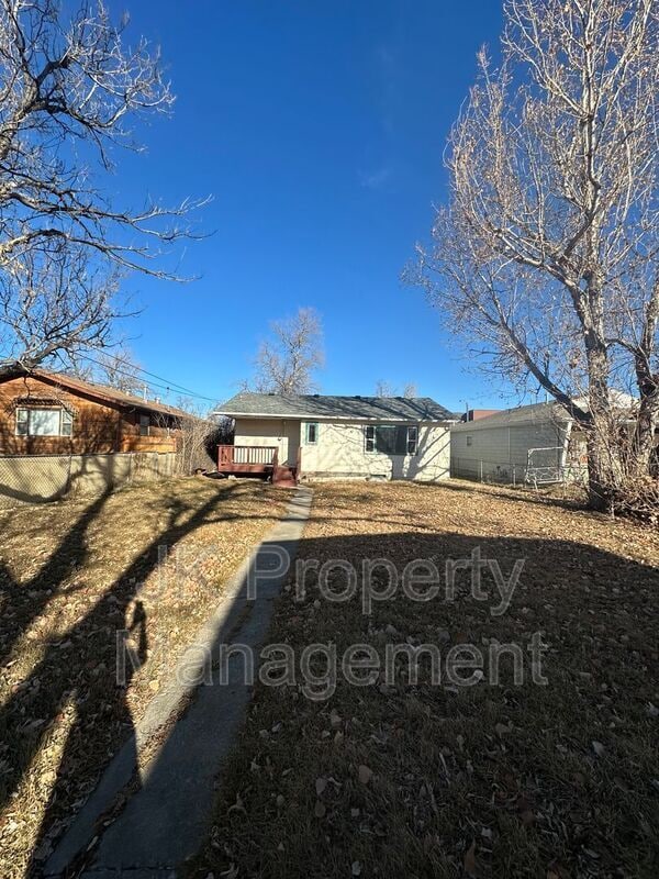 Building Photo - 1012 7th Ave S