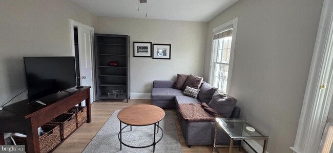 Building Photo - 1211 33rd St NW