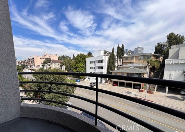Building Photo - 1617 S Beverly Glen Blvd