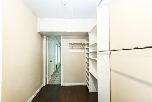 Building Photo - 2517 33rd St