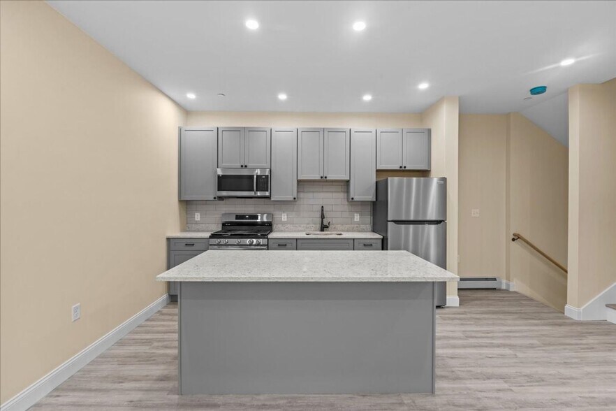 Building Photo - 86-88 North Winooski Ave