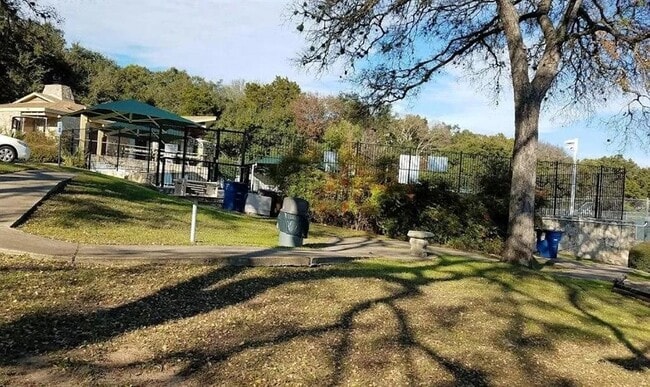 Building Photo - 6616 Mesa Hollow Dr