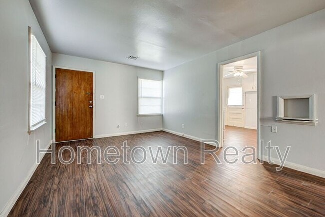 Building Photo - 432 Babb Dr