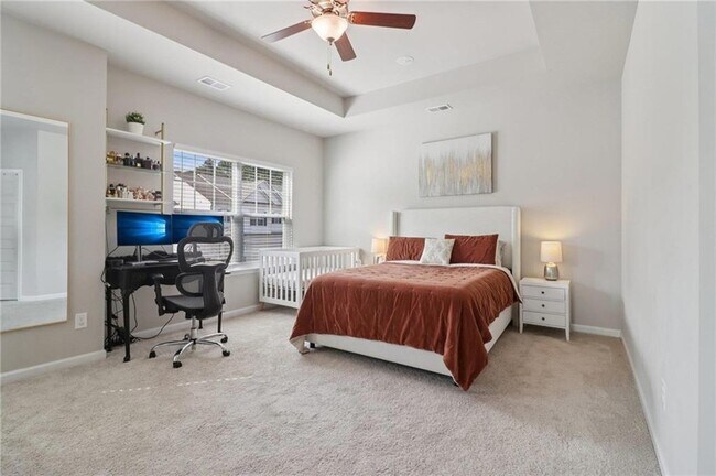 Building Photo - 3890 Clarington Dr