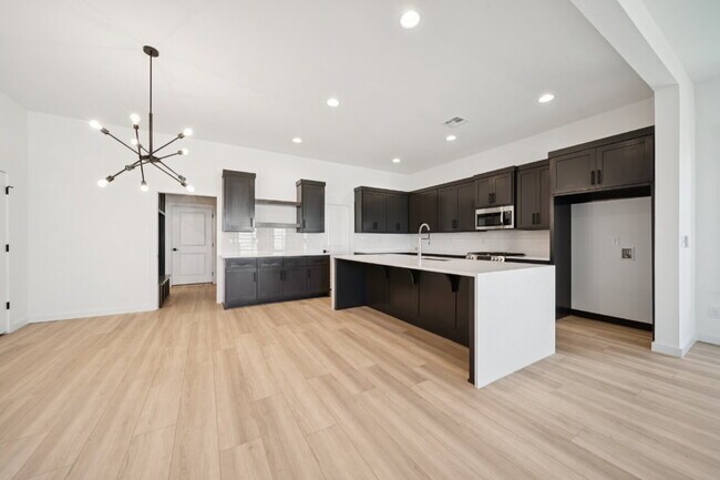 Building Photo - Modern 4/2.5 New Construction