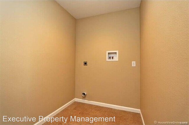 Building Photo - 3 br, 2 bath House - 212 Sun Valley Ct