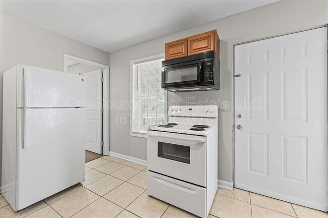 Building Photo - 4211 Crestside Ridge SW