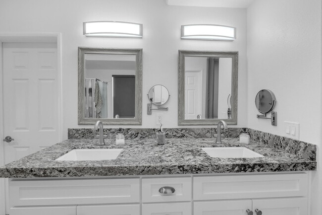 Building Photo - 82540 Lordsburg Dr