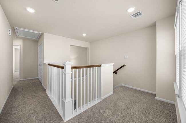 Building Photo - 5617 Evanston Ln