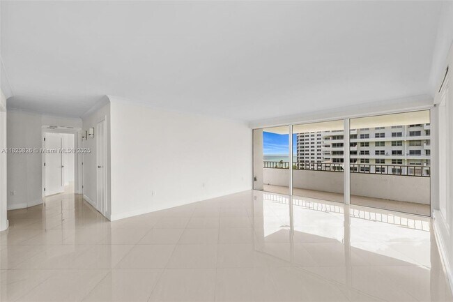 Building Photo - 177 Ocean Ln Dr