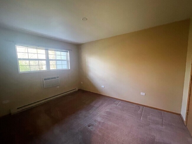 Building Photo - 310 Cunat Blvd