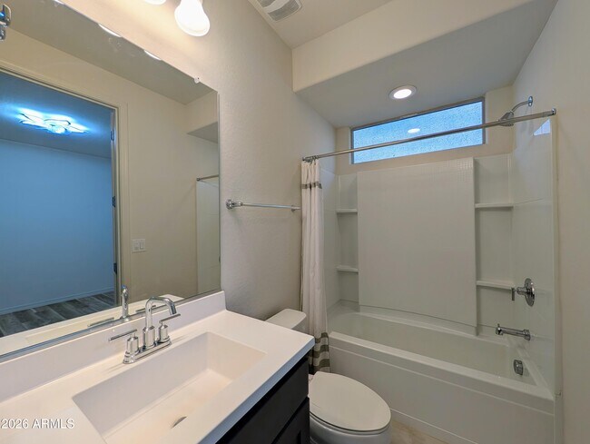 Building Photo - 5902 N 86th Dr