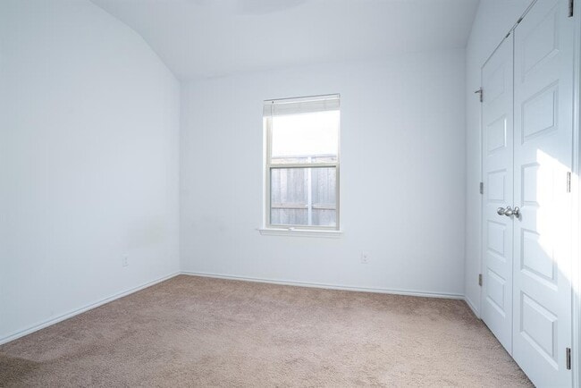 Building Photo - 345 Horsemint Way