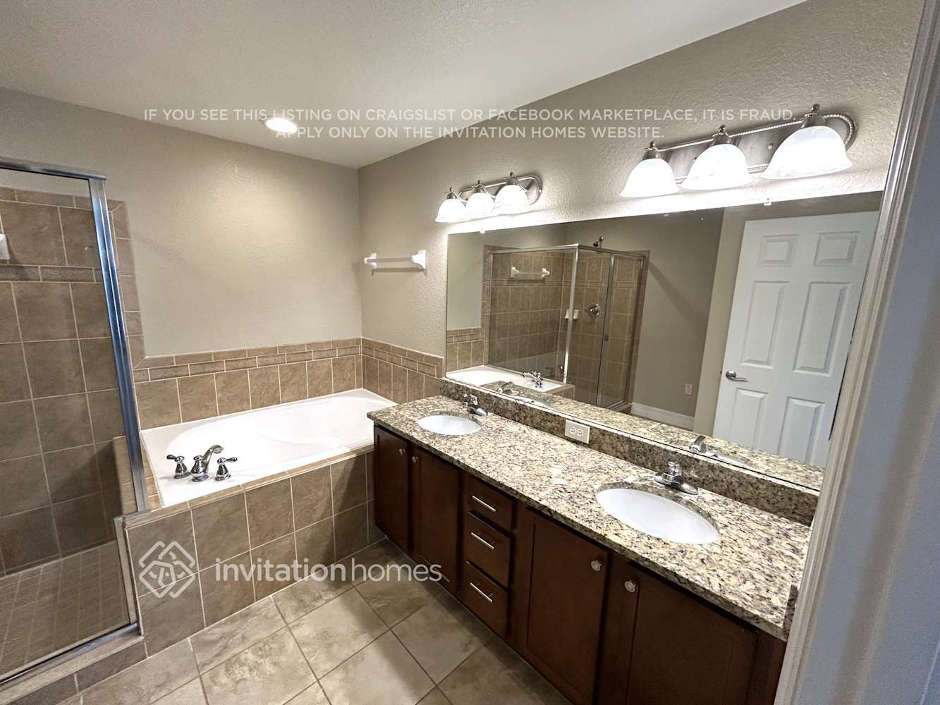 Building Photo - 2728 Oak Hammock Loop