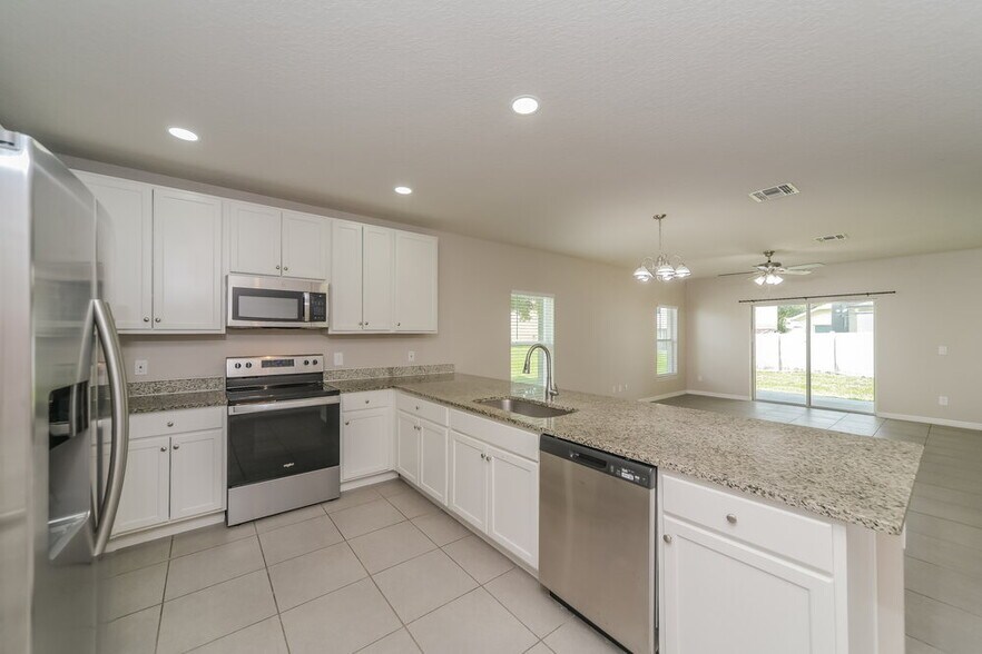 Building Photo - 651 Mercado Ct
